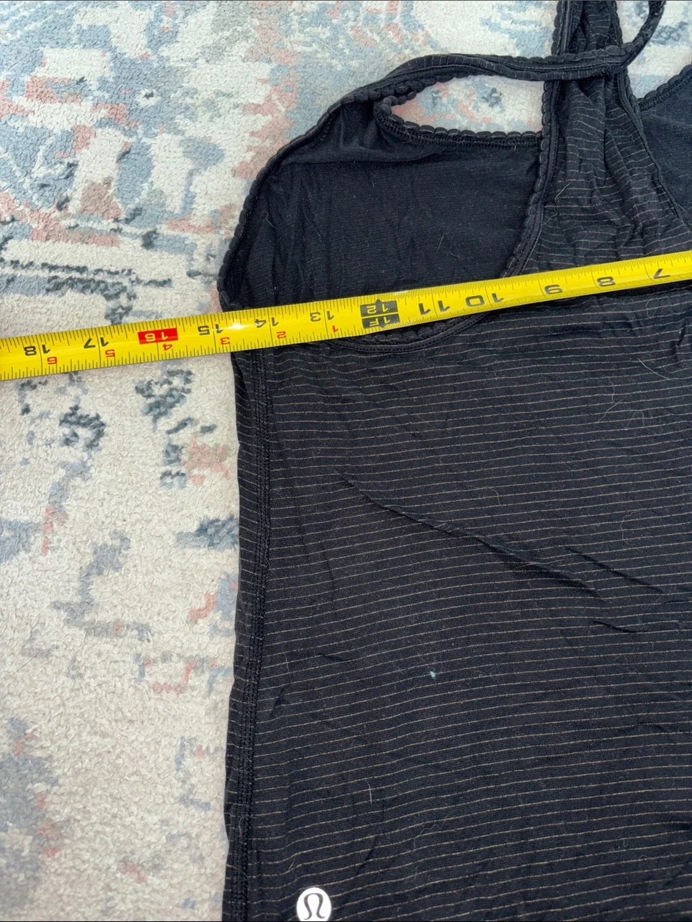 Lululemon Women’s Racerback Tank Top - Black size 8
